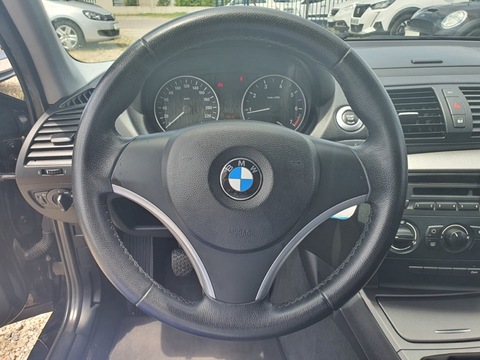 BMW 116i 5P  2.0L 122CH PREMIERE