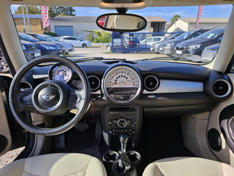 Mini II (R56)  Cooper 122ch BVA + Cuir