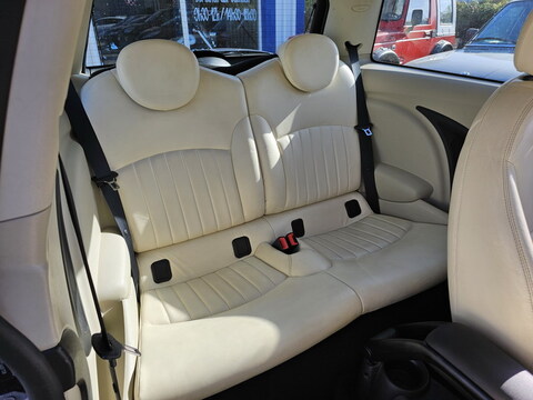 Mini II (R56)  Cooper 122ch BVA + Cuir