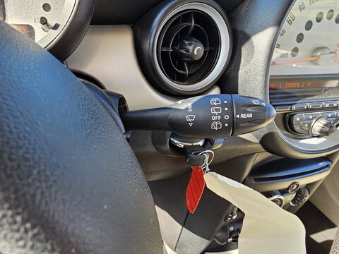 Mini II (R56)  Cooper 122ch BVA + Cuir