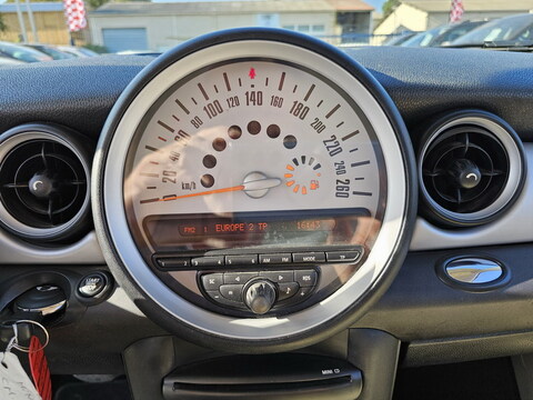 Mini II (R56)  Cooper 122ch BVA + Cuir