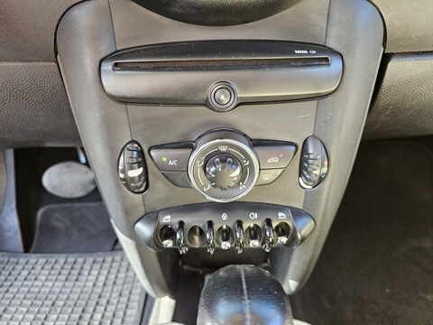 Mini II (R56)  Cooper 122ch BVA + Cuir