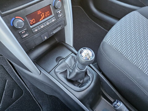 Peugeot 207  1.6 VTi 16v Premium 3p + GPS / Bluetooth