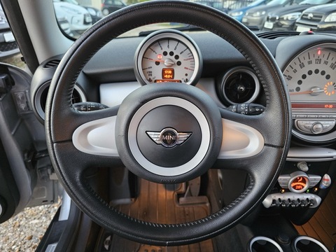 Mini II (R56)  1.4l One 95ch