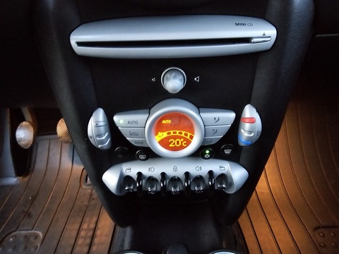 Mini II (R56)  1.4l One 95ch