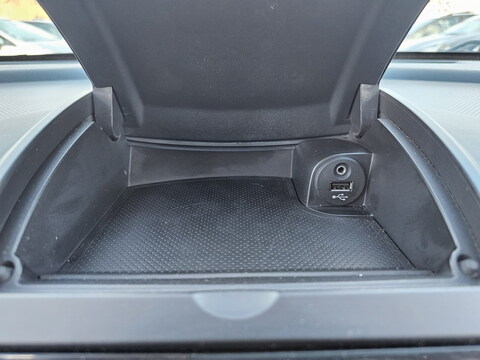 Nissan Note I (E11)  1.4L 88ch Nickelodeon