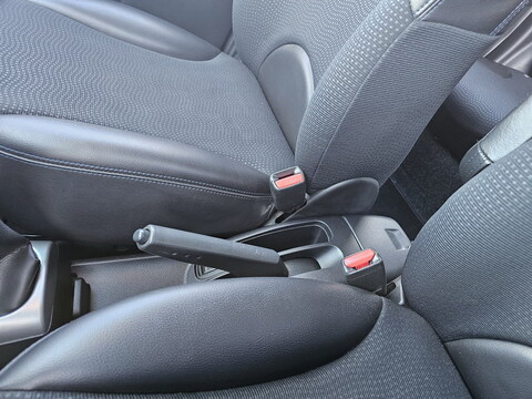 Nissan Note I (E11)  1.4L 88ch Nickelodeon