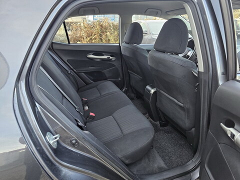 Toyota Auris  1.6l 124 VVT-i Luna 5p