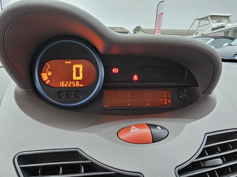 Renault Twingo II  1.2 16v 75ch Expression