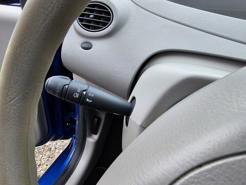 Renault Twingo II  1.2 16v 75ch Expression