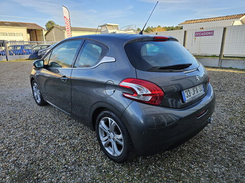 Peugeot 208  1.6 VTi Allure 120cv 3p