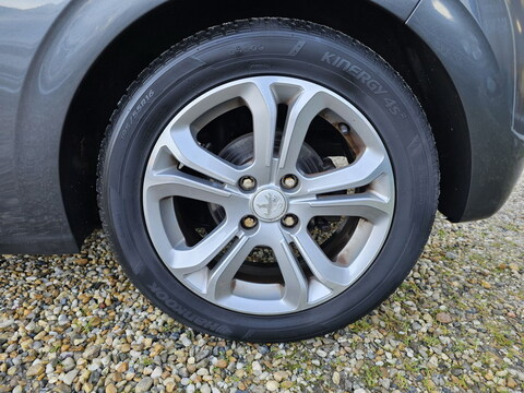 Peugeot 208  1.6 VTi Allure 120cv 3p