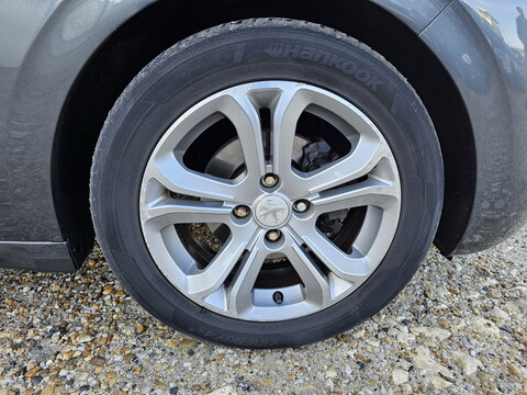 Peugeot 208  1.6 VTi Allure 120cv 3p