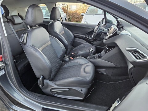 Peugeot 208  1.6 VTi Allure 120cv 3p