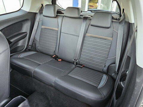 Peugeot 208  1.6 VTi Allure 120cv 3p