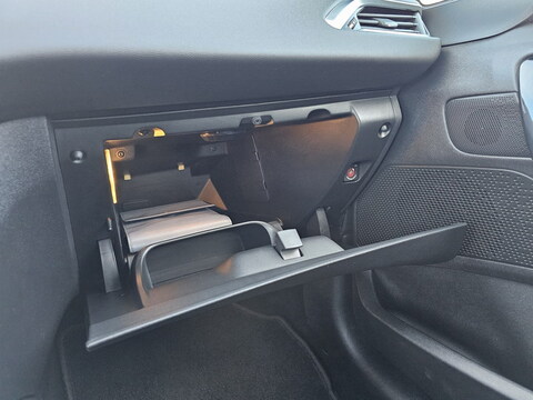 Peugeot 208  1.6 VTi Allure 120cv 3p