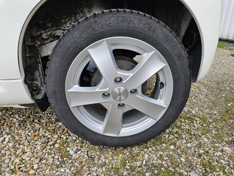 Peugeot 107  1.0 12v 68ch Urban Move 5p