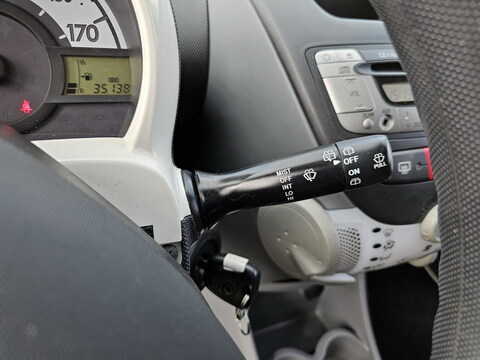 Peugeot 107  1.0 12v 68ch Urban Move 5p