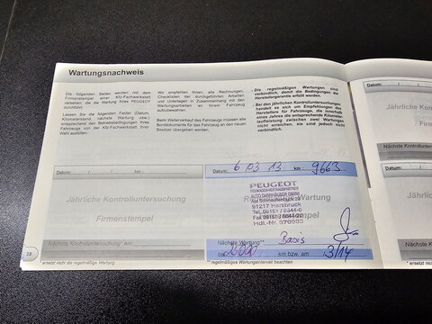 Peugeot 107  1.0 12v 68ch Urban Move 5p