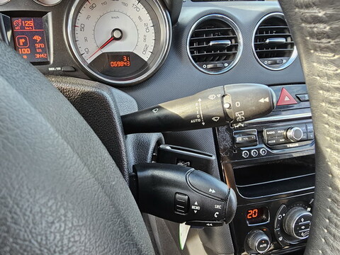 Peugeot 308  1.6 VTi 16v Active 5p + GPS