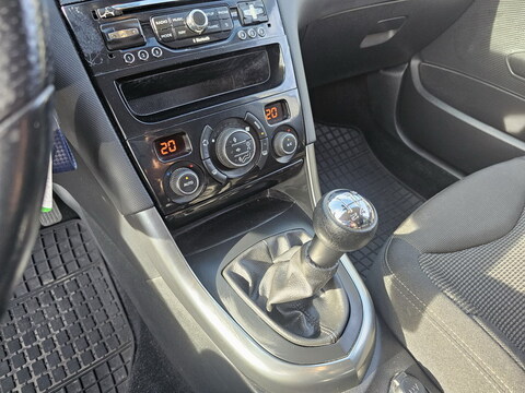 Peugeot 308  1.6 VTi 16v Active 5p + GPS