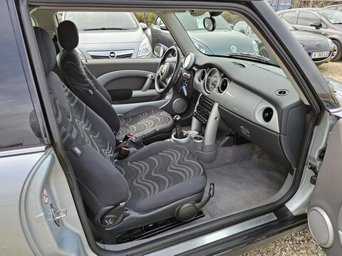 Mini I R53  One 1.6l 90ch