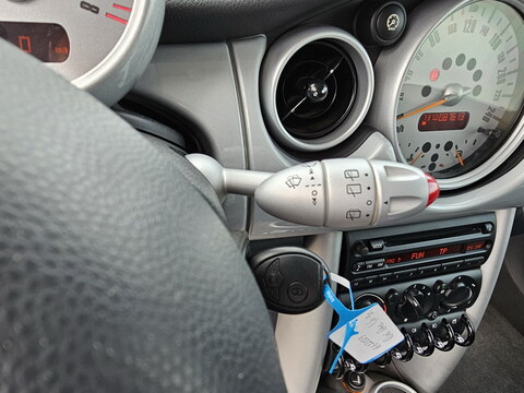 Mini I R53  One 1.6l 90ch