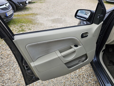 Ford Fiesta III  1.3 70ch Fun 5p + Clim