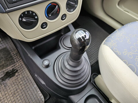 Ford Fiesta III  1.3 70ch Fun 5p + Clim