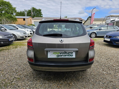 Renault Clio Estate III  1.6 16v 110ch Dynamique BVA