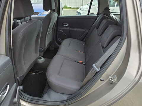 Renault Clio Estate III  1.6 16v 110ch Dynamique BVA