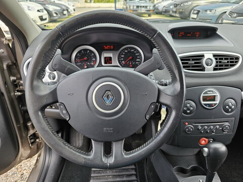 Renault Clio Estate III  1.6 16v 110ch Dynamique BVA