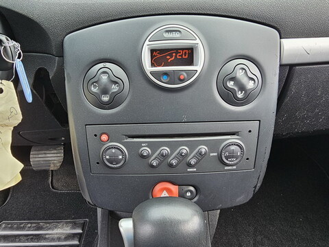 Renault Clio Estate III  1.6 16v 110ch Dynamique BVA