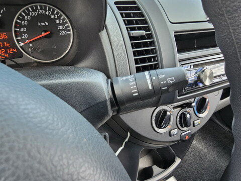 Nissan Note I (E11)  1.4L 16V 88ch Visia