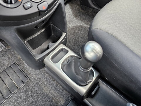 Nissan Note I (E11)  1.4L 16V 88ch Visia