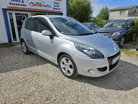 Renault Scenic III  1.6 16v 110ch Authentique