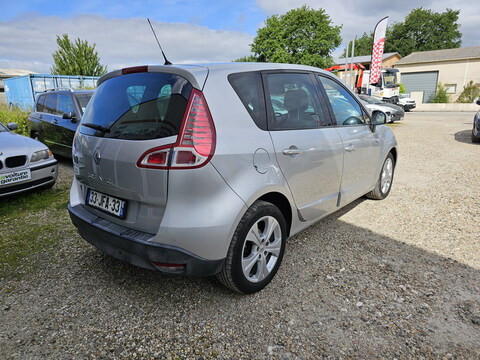 Renault Scenic III  1.6 16v 110ch Authentique