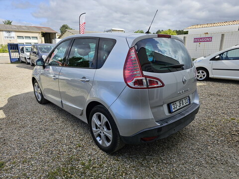 Renault Scenic III  1.6 16v 110ch Authentique