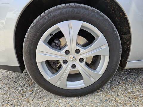 Renault Scenic III  1.6 16v 110ch Authentique