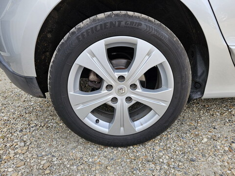 Renault Scenic III  1.6 16v 110ch Authentique