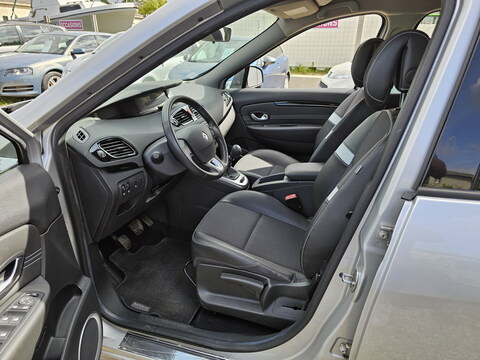 Renault Scenic III  1.6 16v 110ch Authentique