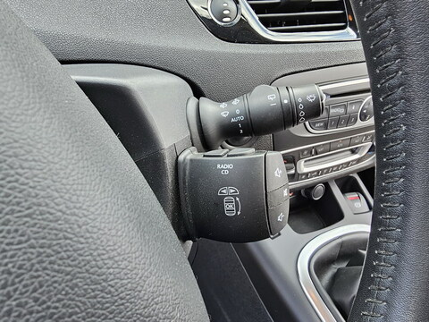 Renault Scenic III  1.6 16v 110ch Authentique