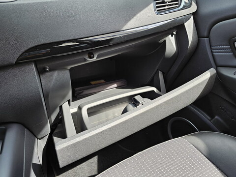 Renault Scenic III  1.6 16v 110ch Authentique