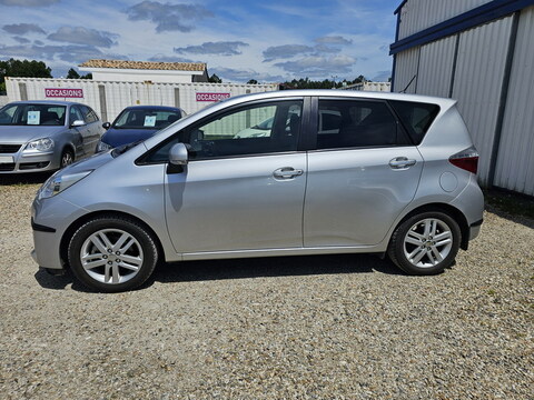 Toyota Verso-S 1.3 VVT-i 100ch Lounge