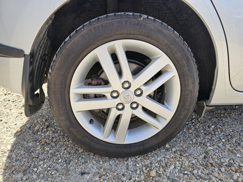 Toyota Verso-S 1.3 VVT-i 100ch Lounge