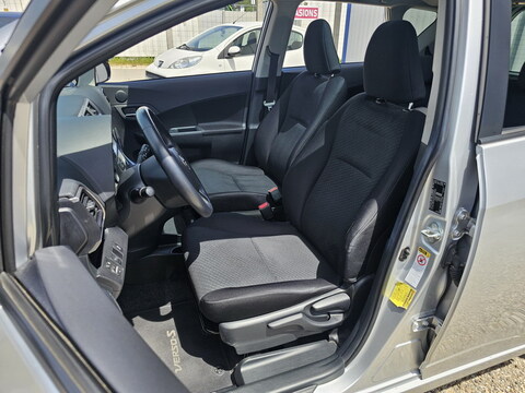 Toyota Verso-S 1.3 VVT-i 100ch Lounge
