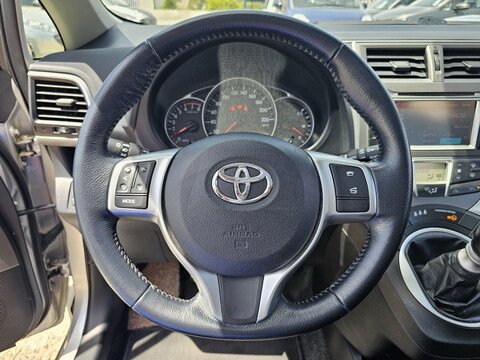 Toyota Verso-S 1.3 VVT-i 100ch Lounge