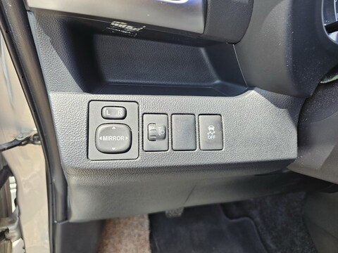 Toyota Verso-S 1.3 VVT-i 100ch Lounge