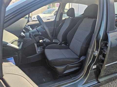 Peugeot 207  1.6 VTi 16v 120ch Premium Pack 5p + GPS