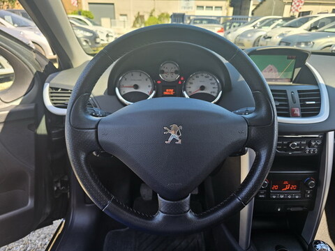 Peugeot 207  1.6 VTi 16v 120ch Premium Pack 5p + GPS
